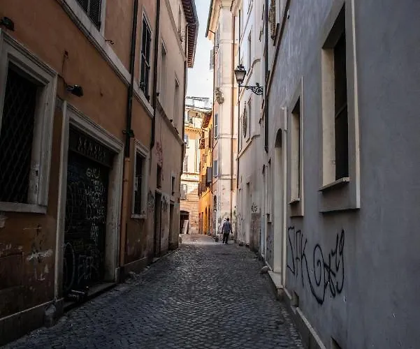 - Walk To Navona - Full Kitchen - Fast Wi-fi & A-c